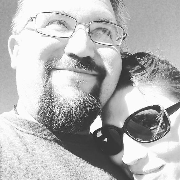 Meet your Posher, Steveand leah - Picture 1 of 1